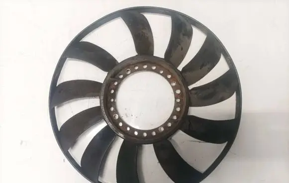 Audi A4 S4 B5 8D Fan impeller 058121301e