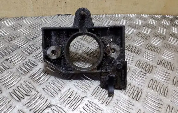 Gearbox mounting bracket