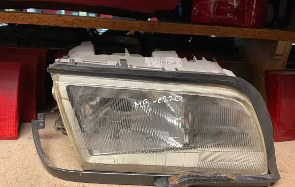 Mercedes-Benz C W202 Headlight/headlamp 205259