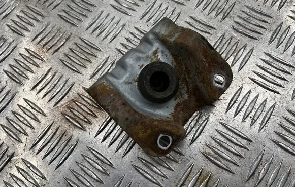 Subaru Outback Radiator mount bracket 45135FE000