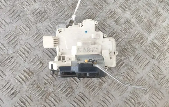 Audi A4 S4 B7 8E 8H Rear door lock 8E0839015AA