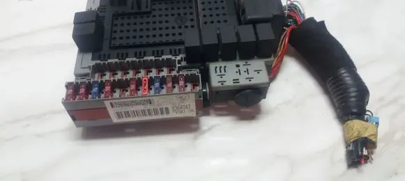 Volvo S80 Fuse module 8364047