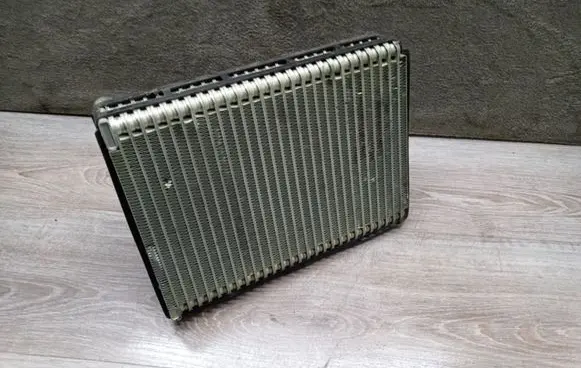 Volvo V70 Air conditioning (A/C) radiator (interior) 6372275 0676364