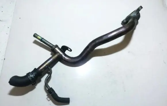 Nissan X-Trail T30 Engine coolant pipe/hose