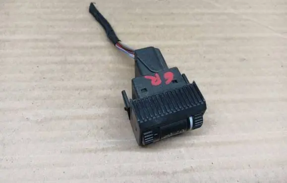 Volkswagen Polo V 6R Headlight level height control switch 6R0941333