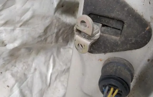 Alfa Romeo 156 Rear door check strap stopper