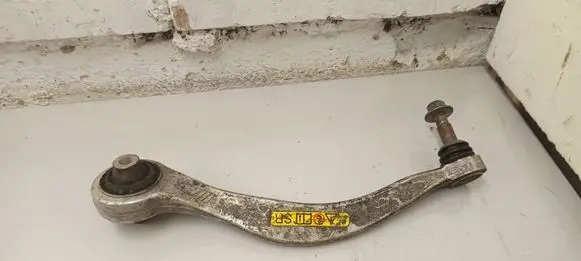 BMW M5 Front lower control arm/wishbone 2284976 31122284976
