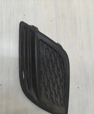 Volvo XC60 Front bumper lower grill 31290657