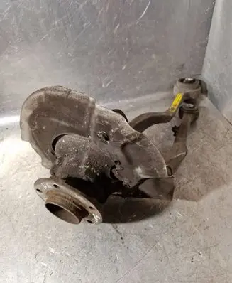 BMW 5 E60 E61 Front wheel hub 67560954R