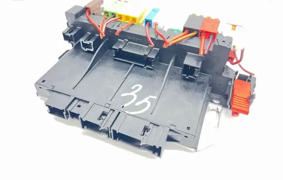Mercedes-Benz S W220 Fuse module A0325458432