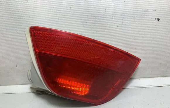 Ford Focus Rear fog light 1M5115K273A 19-a306r