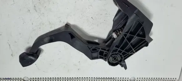 Clutch pedal