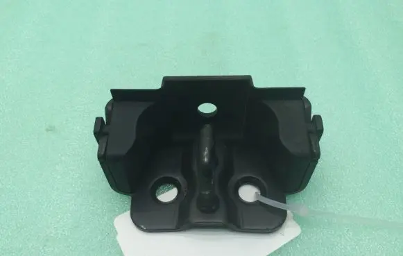 Nissan Pulsar Trunk lock loop 