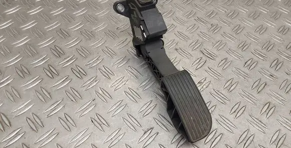 Toyota Aygo AB40 Accelerator throttle pedal 781100H040