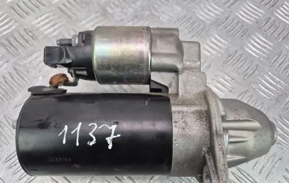 BMW 5 F10 F11 Starter motor 7638194