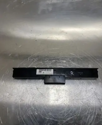 BMW 5 E39 Parking (PDC) sensor switch 8373769