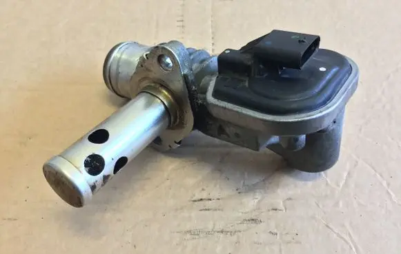 Chrysler Pacifica EGR valve 181852338 185162