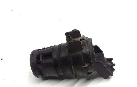 Mazda CX-7 Windscreen/windshield washer pump 8603102451