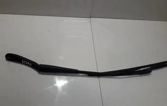 Renault Laguna I Front wiper blade arm 7700821935