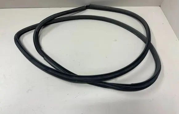Toyota Prius (XW20) Front door rubber seal