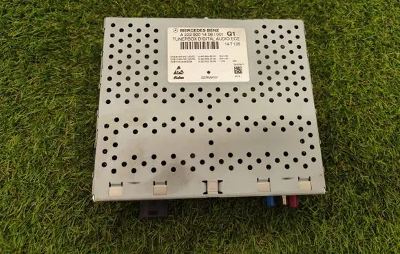 Mercedes-Benz S W222 HiFi Audio sound control unit A2229001408 A2229046200 A2228003389