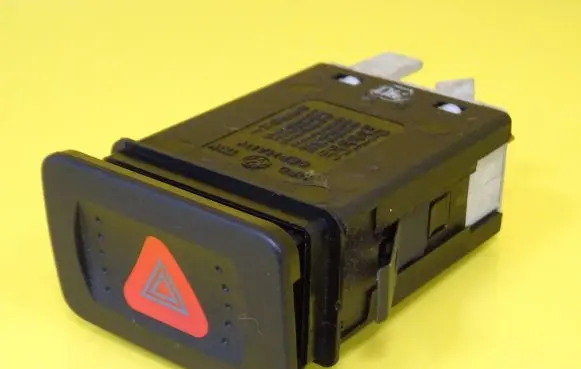 Volkswagen Golf IV Hazard light switch 1J0953235J 1J0953235H 1J0953235D
