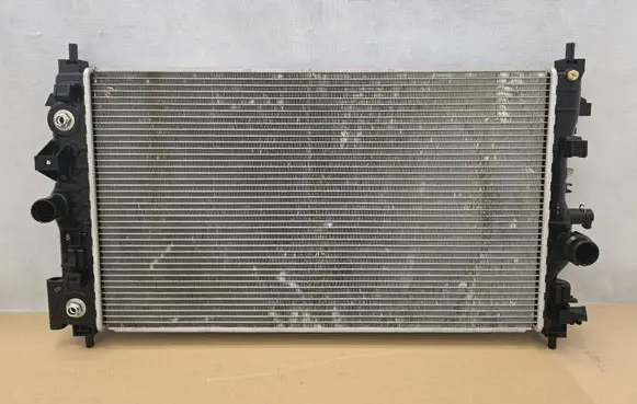 Opel Astra J Coolant radiator 0770A 13311079