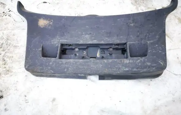 Volkswagen Touran I Other trunk/boot trim element 1t0867601b