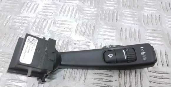Volvo V70 Wiper control stalk 31275360