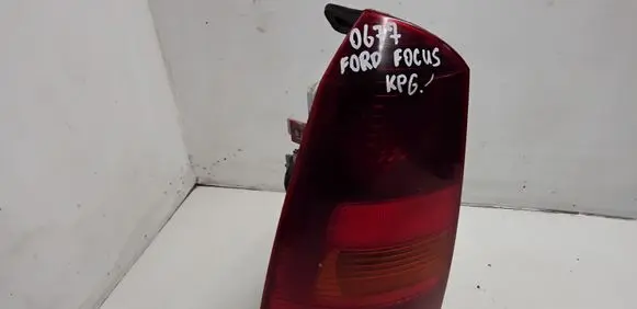 Ford Focus Rear/tail lights XS4X13N004EC