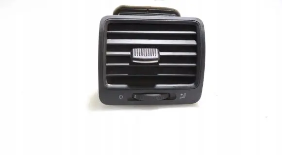Volkswagen Golf V Dashboard side air vent grill/cover trim