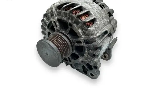 Volkswagen PASSAT B7 Generator/alternator 03L903024D 0009060900 2616269D