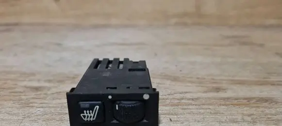 BMW 5 E39 Seat heating switch 61318352259