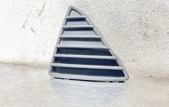 Ford Focus Front bumper lower grill BM5117K947A