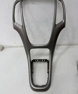 Opel Astra J Radio/GPS head unit trim 2097915 13257562 34068579