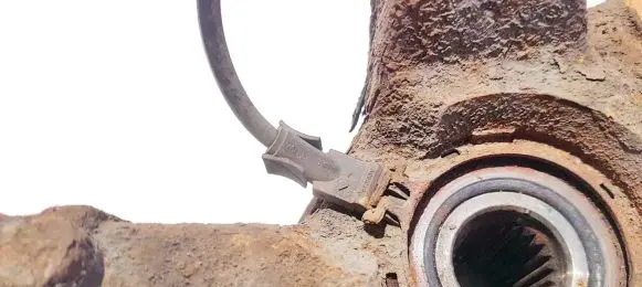 Nissan Micra ABS brake wheel speed sensor 0265007537 47910-ax610