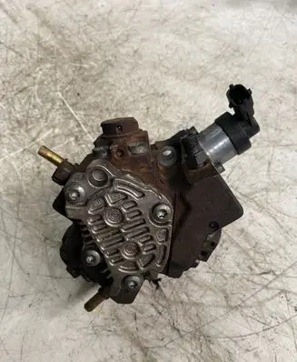 Fuel injection high pressure pump