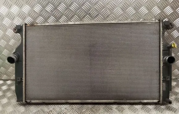 Toyota Auris 150 Coolant radiator