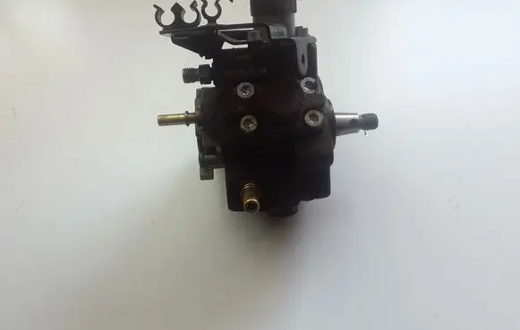 Mini One - Cooper Clubman R55 Fuel injection high pressure pump 9683703780