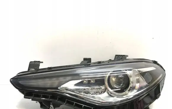 Alfa Romeo Giulia Headlight/headlamp 50564105
