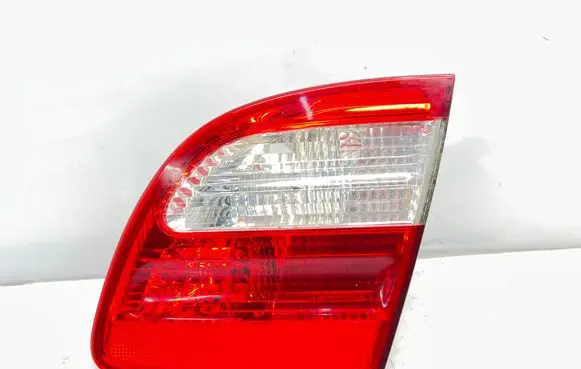 Mercedes-Benz E W211 Tailgate rear/tail lights A2118201464