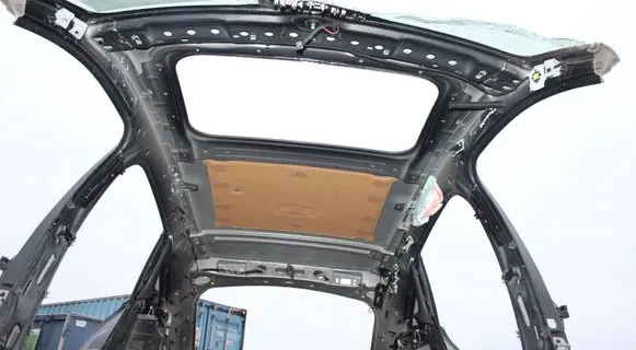 Mercedes-Benz EQC Roof 
