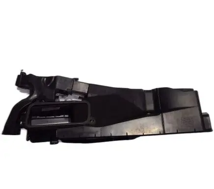 Mercedes-Benz CLS C218 X218 Intercooler air guide/duct channel 
