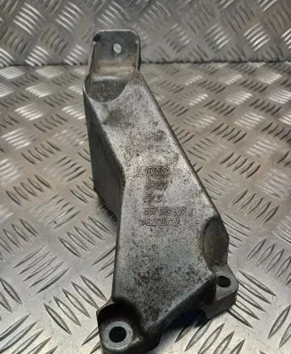 Audi A4 S4 B6 8E 8H Engine mounting bracket 8E0199307A
