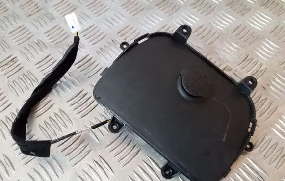 KIA Sorento 12 V Socket (rear) 
