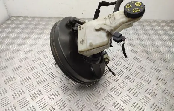 Ford Focus Brake booster DV612B195SE