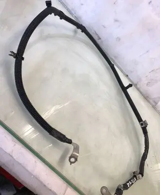 Mercedes-Benz CLA C117 X117 W117 Positive cable (battery)