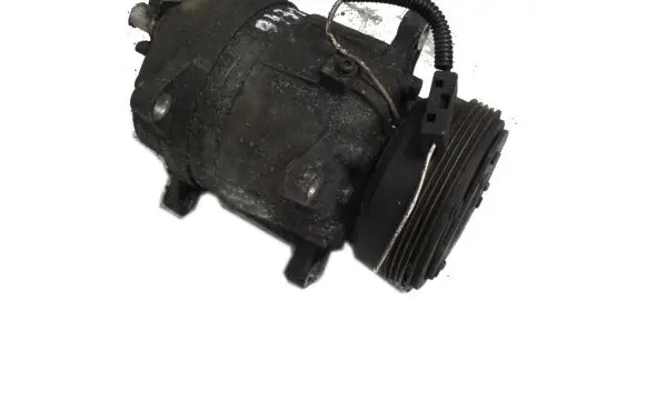 Renault Scenic I Air conditioning (A/C) compressor (pump) 7700273320