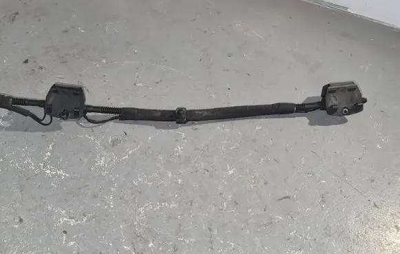 BMW 3 GT F34 Windshield washer spray nozzle 85285700