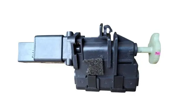Mazda CX-7 Brake pedal sensor switch